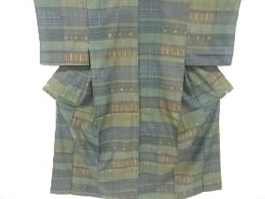 横段に抽象模様織り出し手織り紬着物